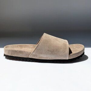 NWT The Men's Store Bloomingdale's Slide Stone Suede Sandals Size 7 (MSRP $145)